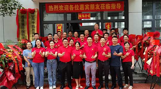 不銹鋼水箱定制廠(chǎng)家就找南寧千凱，19年專(zhuān)注水箱行業(yè)，經(jīng)驗(yàn)豐富，質(zhì)量可靠，咨詢(xún)0771-3903136